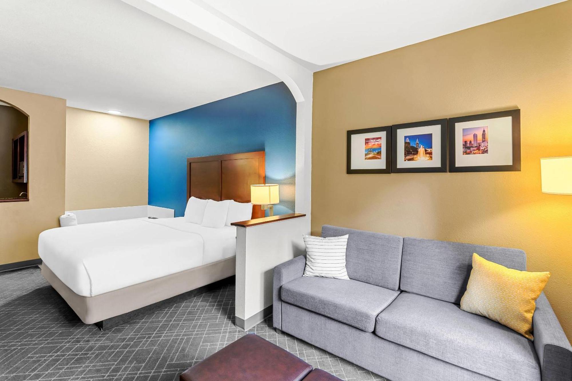 Comfort Mobile East Bay Hotel