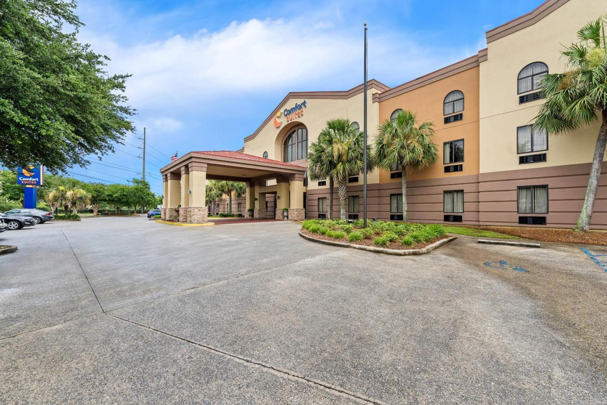 Hotel Comfort Mobile East Bay 3*